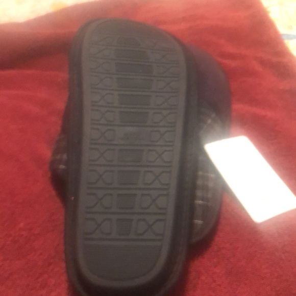 Slippers - Picture 3 of 3